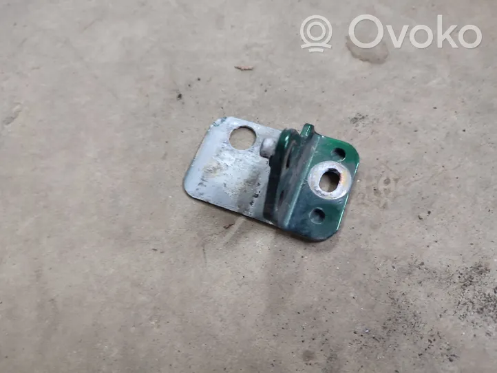 Audi A3 S3 8L Cerniera inferiore della portiera anteriore 8L0807134A