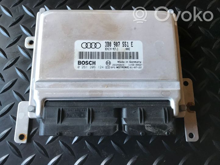 Audi A8 S8 D2 4D Calculateur moteur ECU 3B0907551E