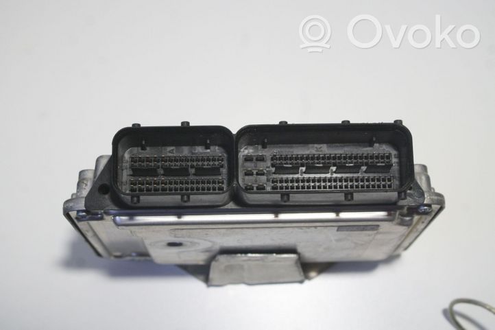 Volkswagen Golf VI Sterownik / Moduł ECU 03C906016