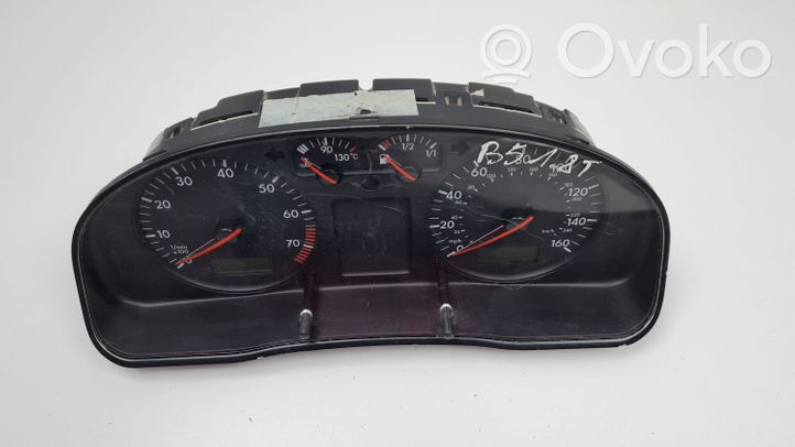 Volkswagen PASSAT B5 Compteur de vitesse tableau de bord 3B1919930