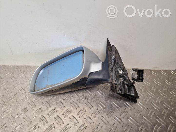 Audi A4 S4 B6 8E 8H Elektryczne lusterko boczne drzwi przednich 8D1858531