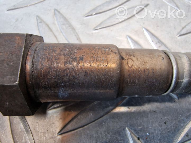 Volkswagen PASSAT B5 Sonde lambda 058906265C