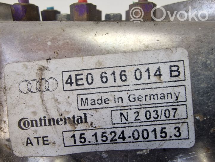 Audi A8 S8 D3 4E Blocco valvola della sospensione pneumatica 4E0616014B