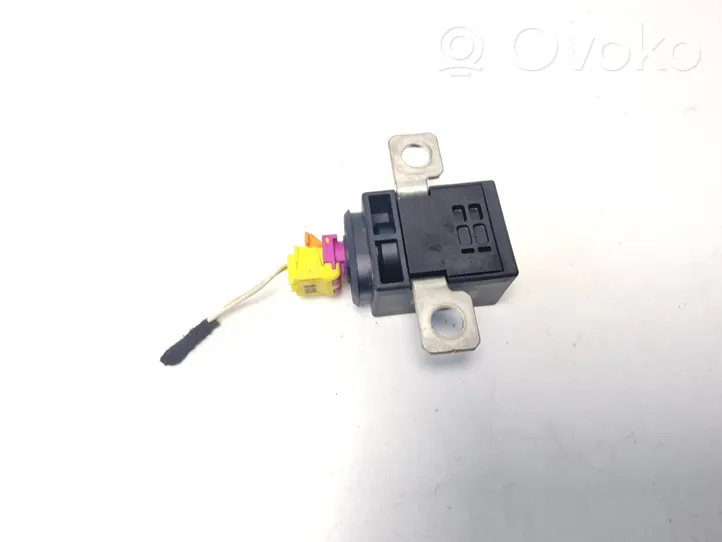 Audi Q7 4L Battery relay fuse 4F0915519