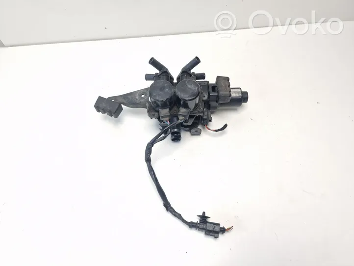 Volkswagen Phaeton Coolant heater control valve 3D2959617C