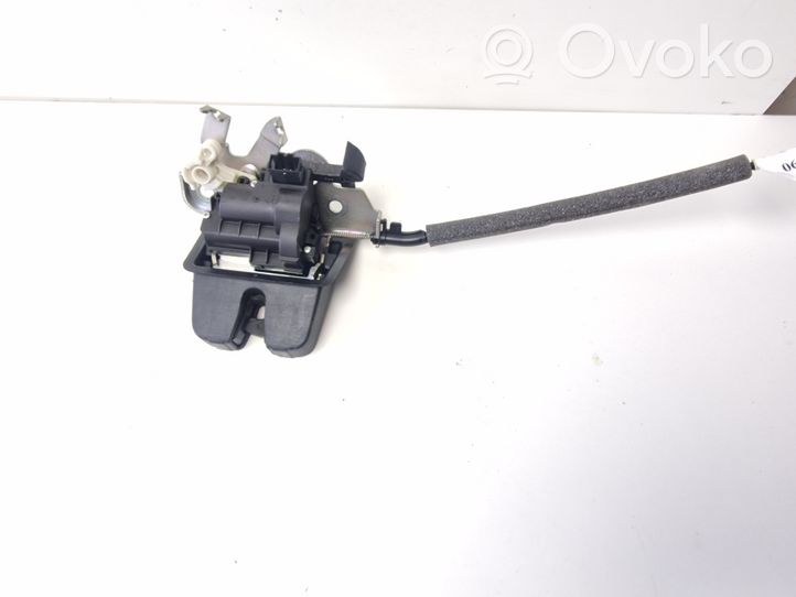 Volkswagen PASSAT B8 Serrure de loquet coffre 3G9827520A