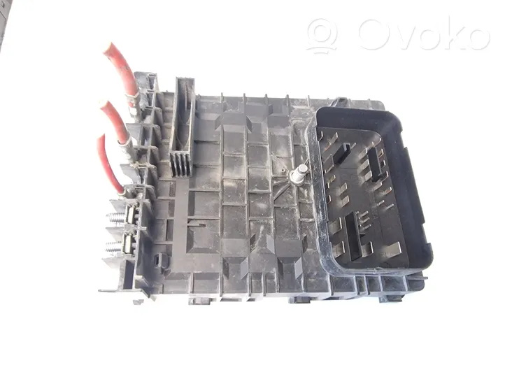 Volkswagen Jetta V Module de fusibles 1K0937125A