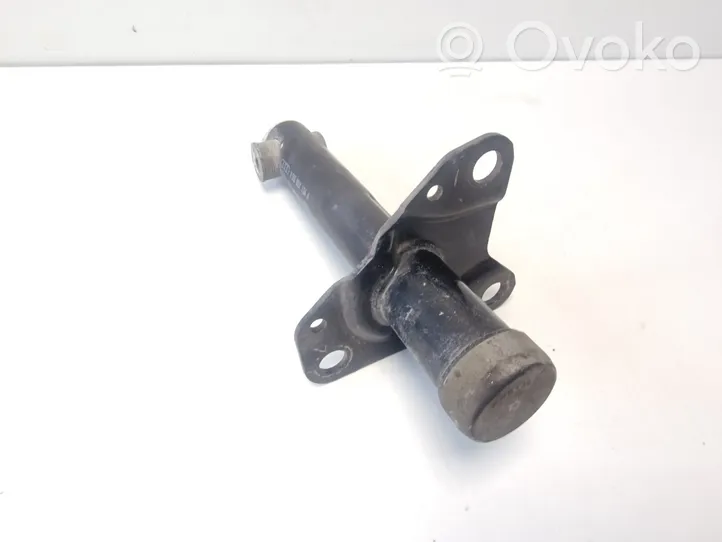 Audi A4 S4 B5 8D Support de montage de pare-chocs avant 8D0807134A