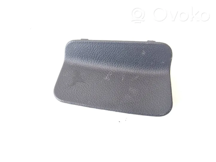 Volkswagen Golf Plus Moulure feu arrière 5M0867728A