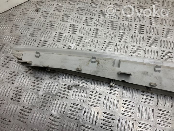 BMW 7 F01 F02 F03 F04 Grille de plage arrière 9112718