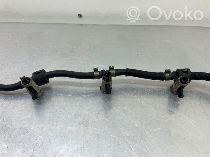 BMW 3 E92 E93 Fuel return line/hose 7799869