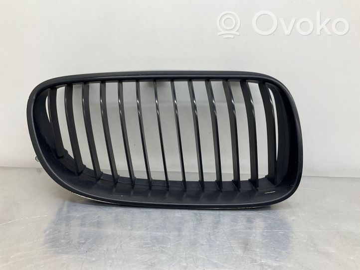 BMW 3 E92 E93 Atrapa chłodnicy / Grill 2158984