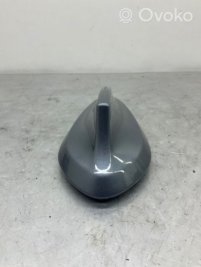 BMW 5 G30 G31 Copertura dell’antenna tetto (GPS) 6816805