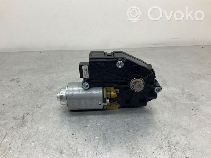 BMW 5 G30 G31 Moteur / actionneur 1761283A