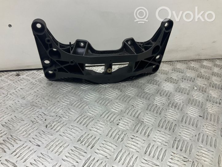 BMW 5 F10 F11 Supporto di montaggio scatola del cambio 6788558