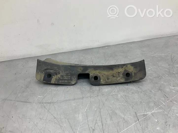 BMW 5 E60 E61 Autres pièces de carrosserie 7041625