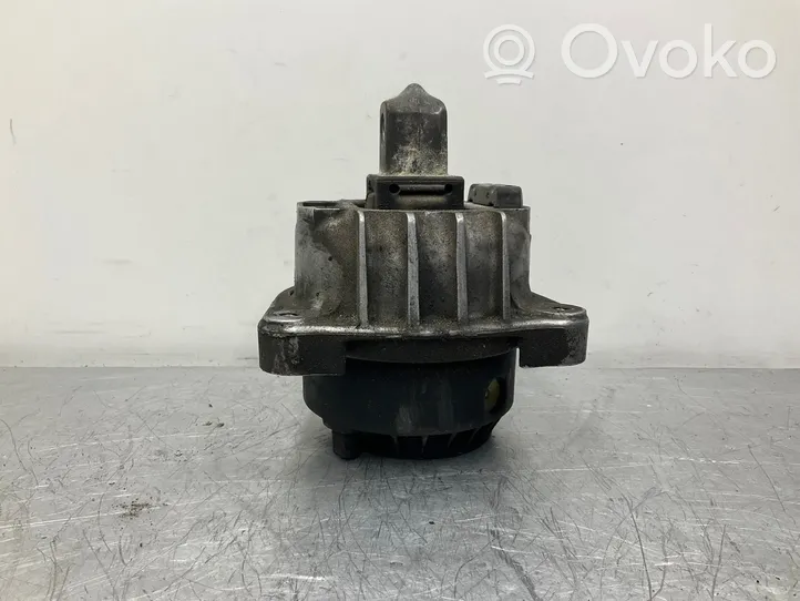 BMW 5 F10 F11 Supporto di montaggio del motore 6777374