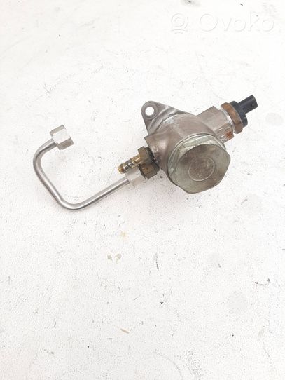Skoda Yeti (5L) Pompe d'injection de carburant à haute pression 03C127026D