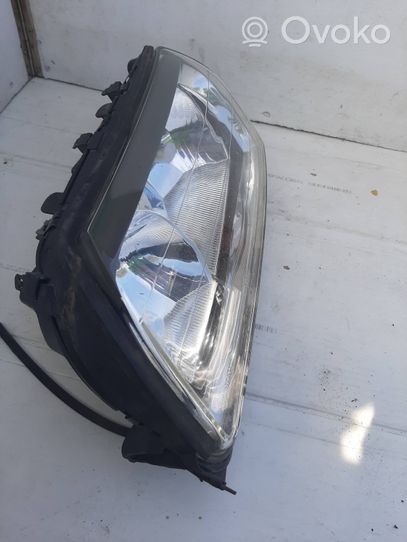 Volvo S80 Lampa przednia 9484241