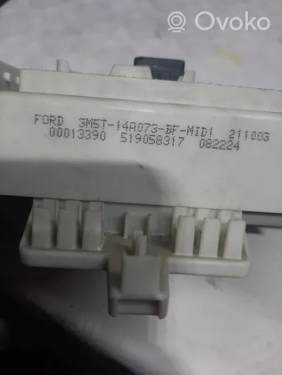 Ford Focus C-MAX Fuse module 3M5T14A073BF