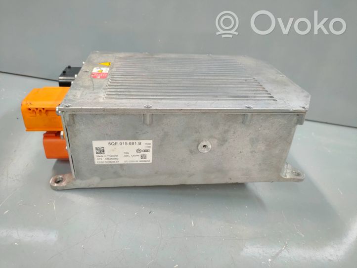 Volkswagen Golf VII Module de contrôle de batterie 5QE915681B