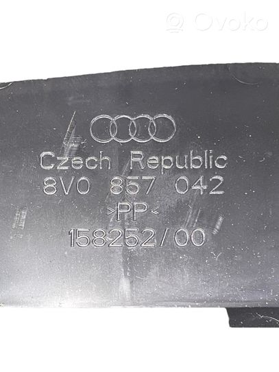 Audi A3 S3 8V Oro grotelės gale 8V0857042