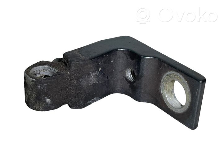 Audi A4 S4 B9 Cerniera superiore della portiera anteriore 8W0833404