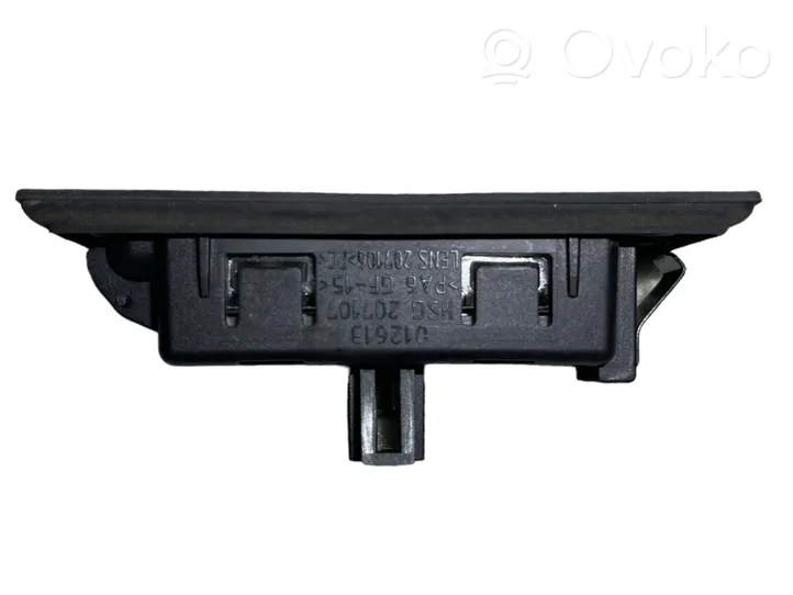 Audi A5 Lampa oświetlenia tylnej tablicy rejestracyjnej 8W6943021A