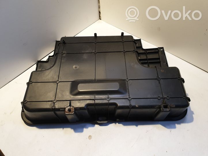 Toyota Corolla Verso E121 Hansikaslokeron pehmuste 5854313010