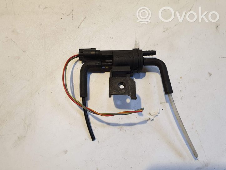 Mercedes-Benz E W210 Solenoidinis vožtuvas 0025401497