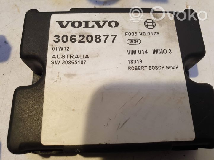 Volvo S40, V40 Moottorinohjausyksikön sarja ja lukkosarja 30630049