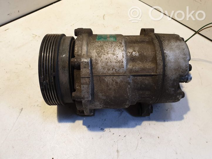 Volkswagen Sharan Ilmastointilaitteen kompressorin pumppu (A/C) 7M0820803