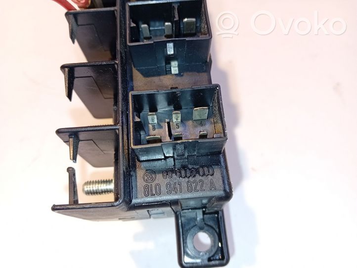 Audi A4 S4 B5 8D Fuse module 896083000