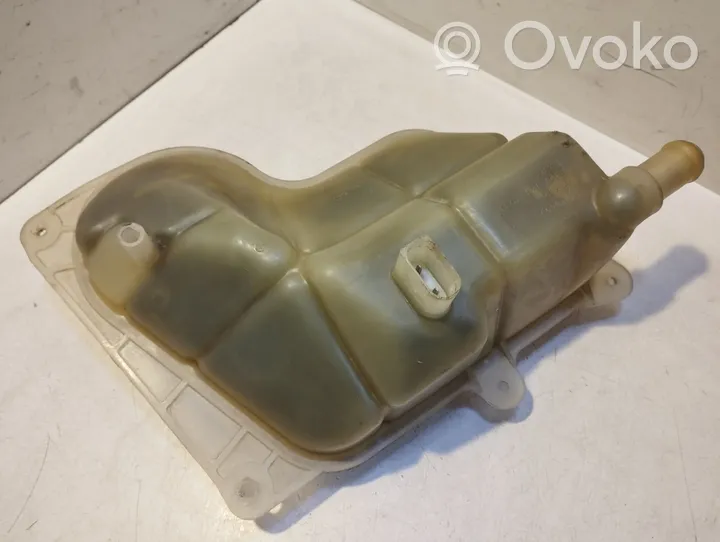 Volkswagen PASSAT B5 Vase d'expansion / réservoir de liquide de refroidissement 8D0121403J