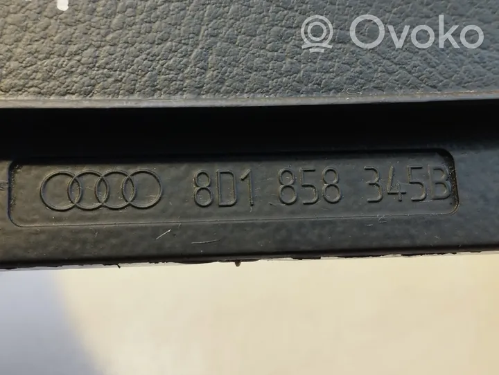 Audi A4 S4 B5 8D Ohjauspyörän pylvään verhoilu 8D1858345B