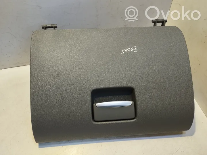 Ford Focus Glove box lid/cover 