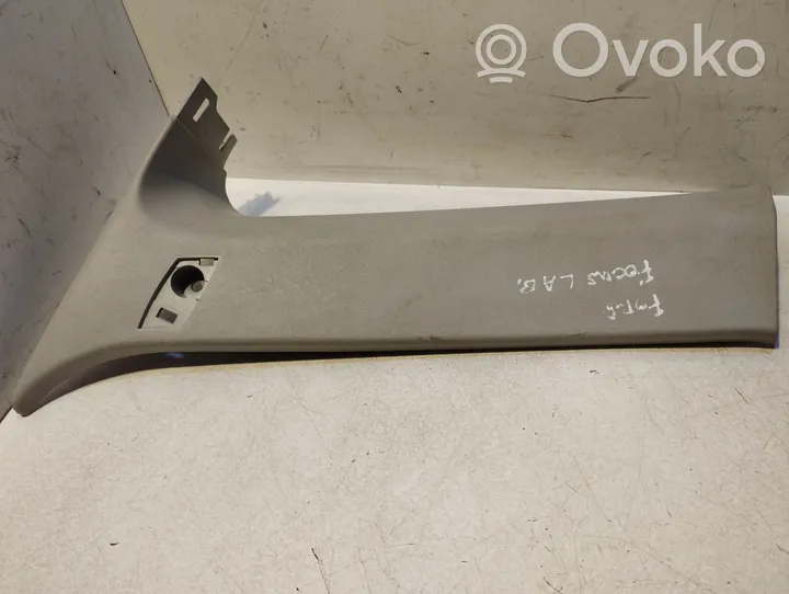 Ford Focus Rivestimento montante (D) (superiore) 4M51N31010