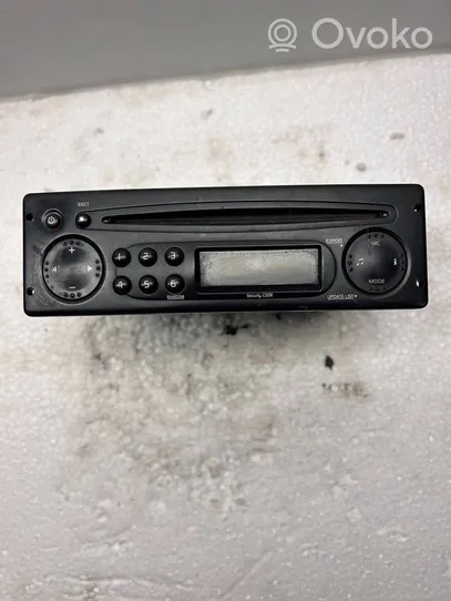 Renault Trafic II (X83) Radio/CD/DVD/GPS-pääyksikkö 8200354519T