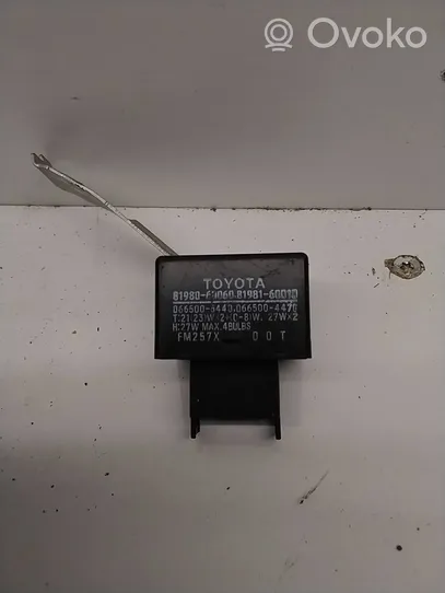 Toyota Land Cruiser (J100) Sterownik świateł awaryjnych 8198060060