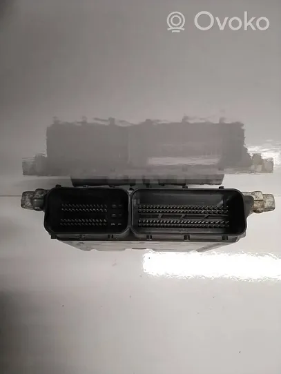 Volvo V50 Sterownik / Moduł ECU 0281012103