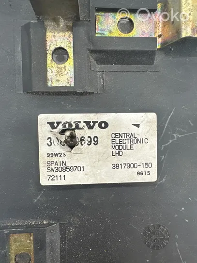 Volvo S40, V40 Oven keskuslukituksen ohjausyksikön moduuli 3817900150