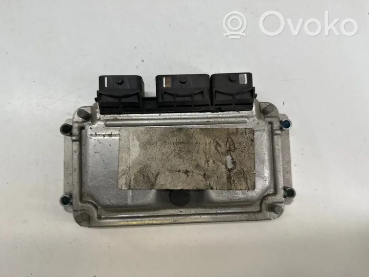 Peugeot 307 Calculateur moteur ECU 9643840680