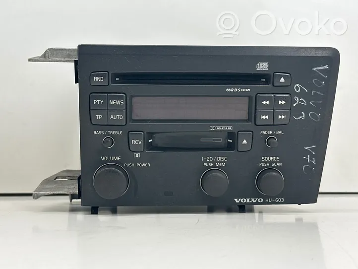 Volvo V70 Radio / CD/DVD atskaņotājs / navigācija 30657637