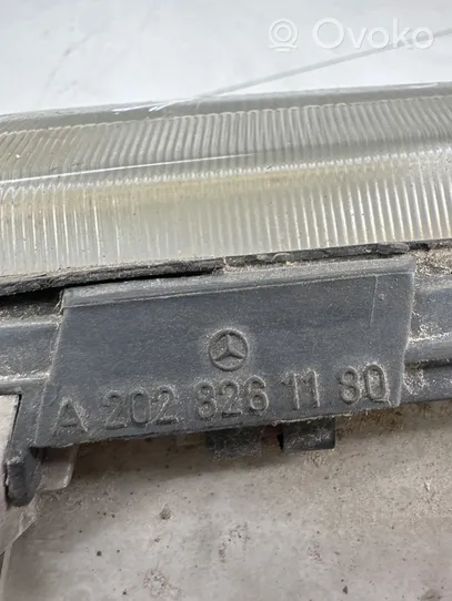 Mercedes-Benz C W202 Phare frontale A2028261180