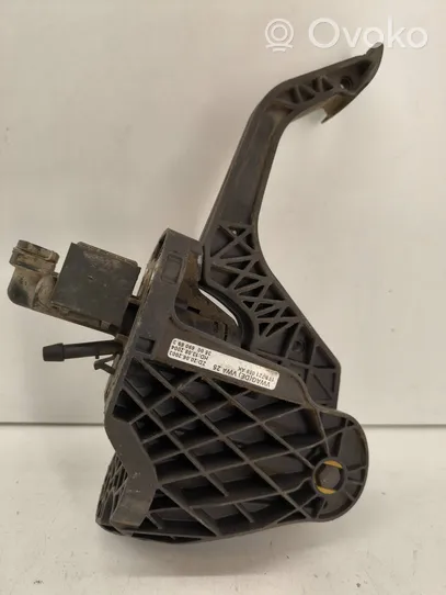 Volkswagen Caddy Clutch pedal 1T1721059AK