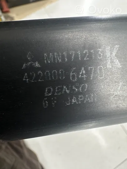 Mitsubishi Grandis Jäähdyttimen lauhdutin 4220006470