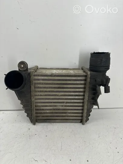 Volkswagen Golf IV Chłodnica powietrza doładowującego / Intercooler 4503284446