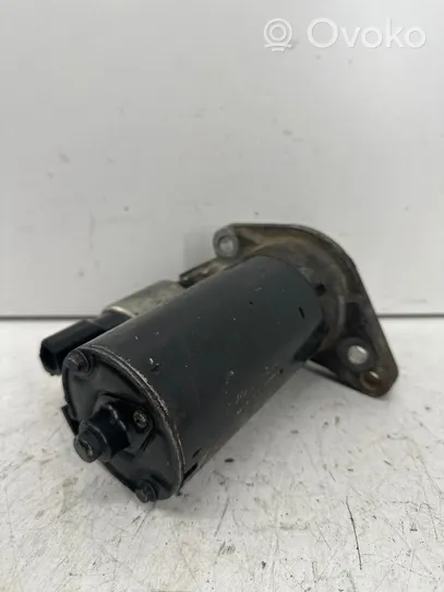 Volkswagen Touran I Starter motor 1005831311