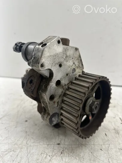 Renault Megane II Fuel injection high pressure pump 8200108225