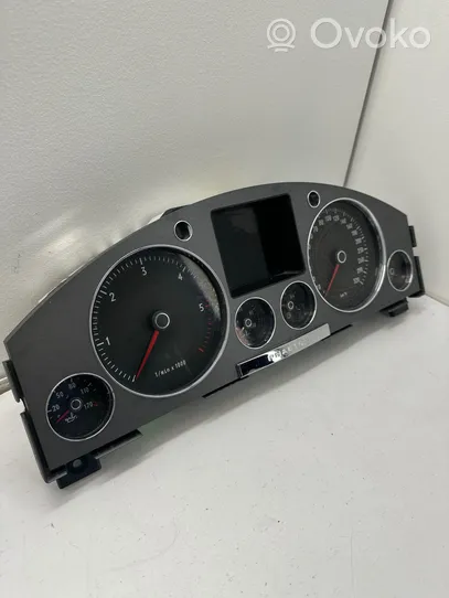 Volkswagen Phaeton Speedometer (instrument cluster) 3D0920881S
